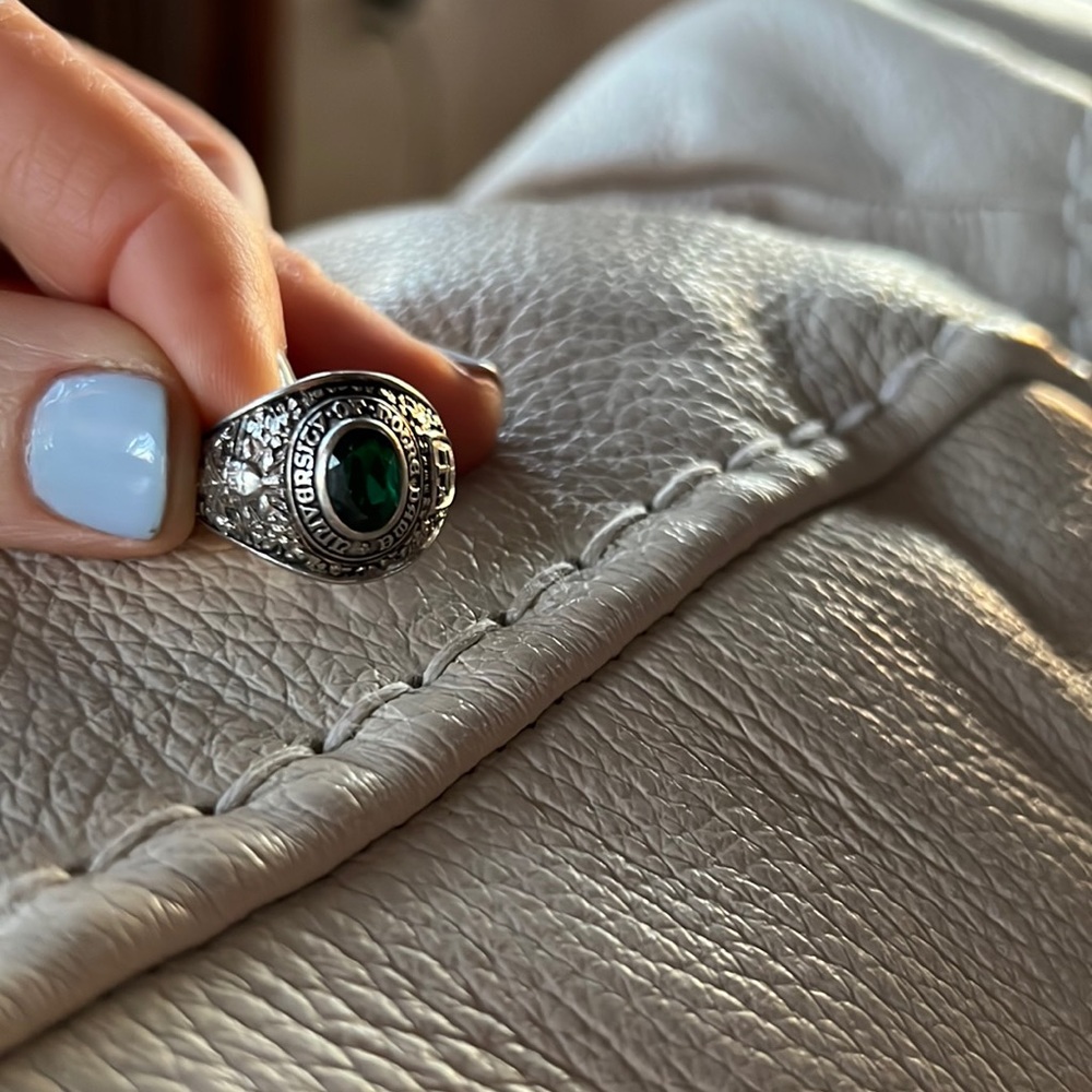 University of Notre Dame class ring